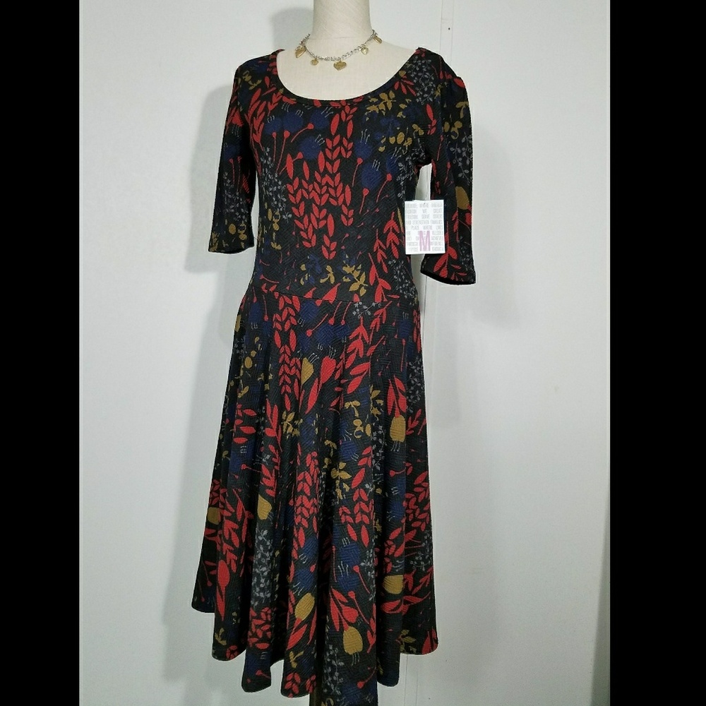 LuLaRoe Nicole Dress M